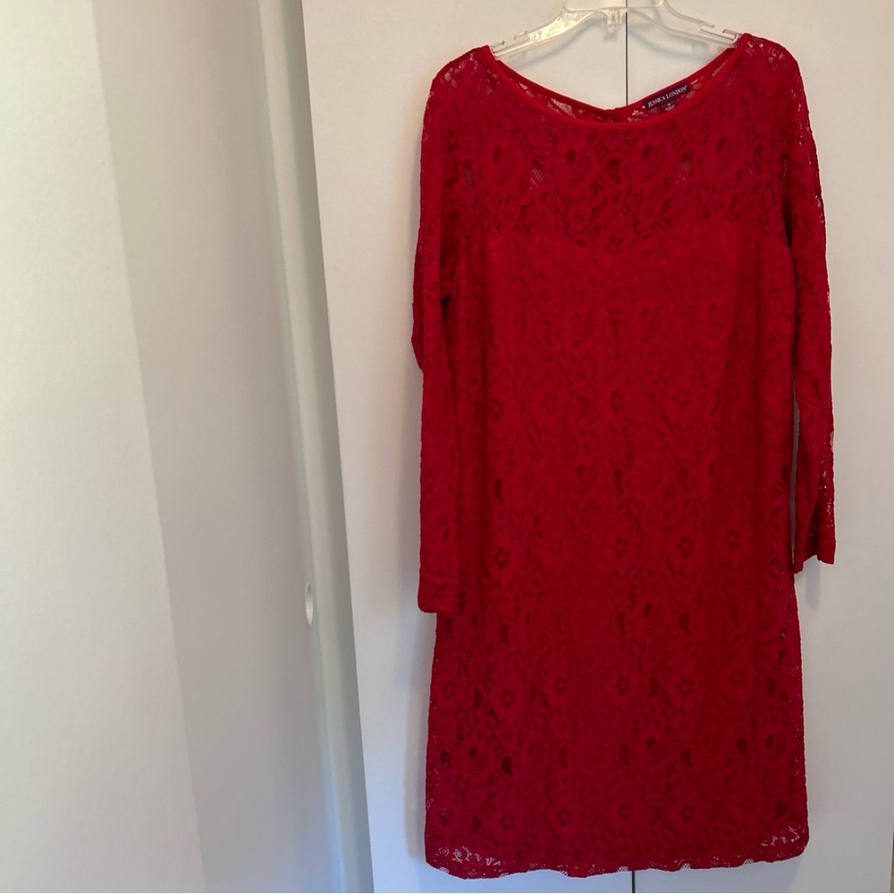 JESSICA LONDON! Beautiful Fully Lined Red Floral Lace Dress.